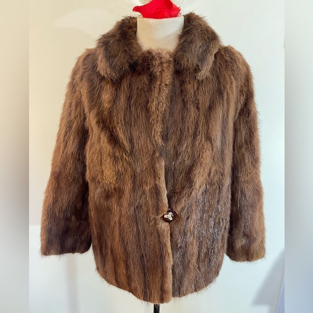 Vintage Muskrat fur coat | Woman’s vintage Muskrat fur coat | Vintage fur jacket